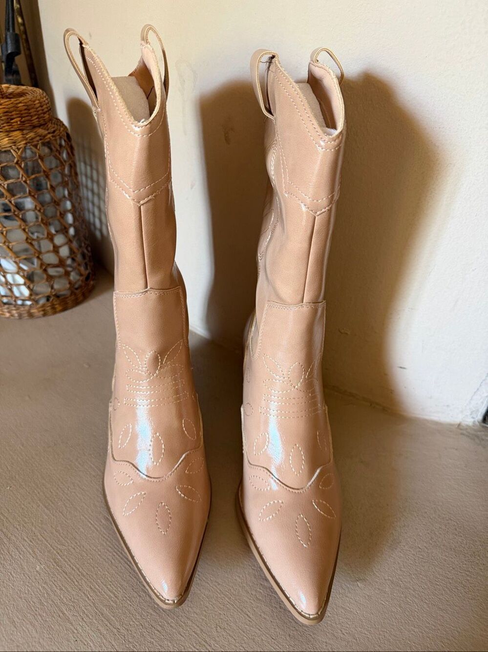 NWT Berness cowgirl boots